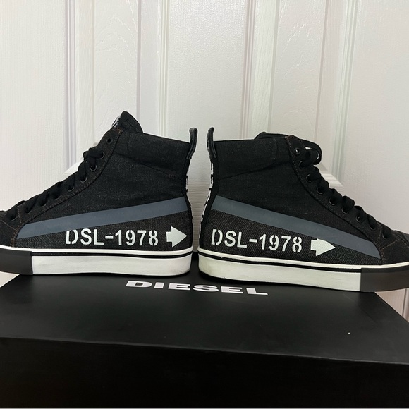 Diesel Dvelows Mid Trainers Mens - Picture 3 of 5